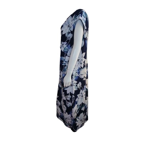 Connected Apparel Dress Womens Size 18W Blue White Floral Textured Midi Pullover - Picture 2 of 8